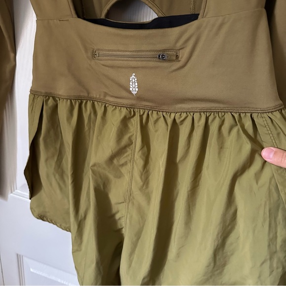 NWOT Free People Movement Longsleeve Runsie Romper / Size M - Picture 6 of 7